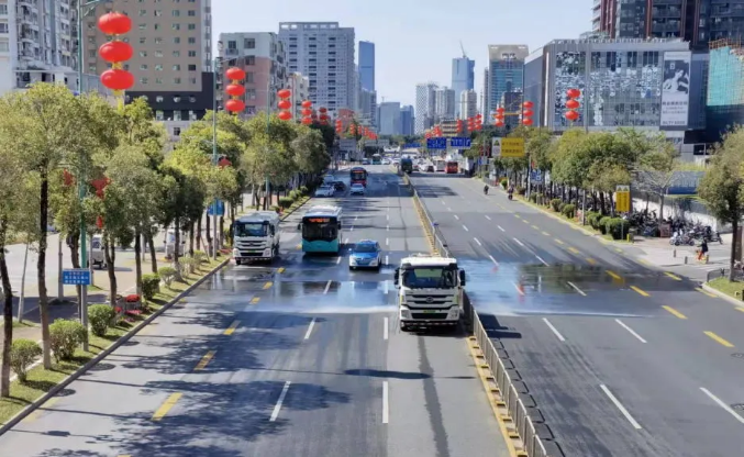 虎虎生威迎新春丨USDT钱包环境环卫作业扮靓城市佳节新容颜